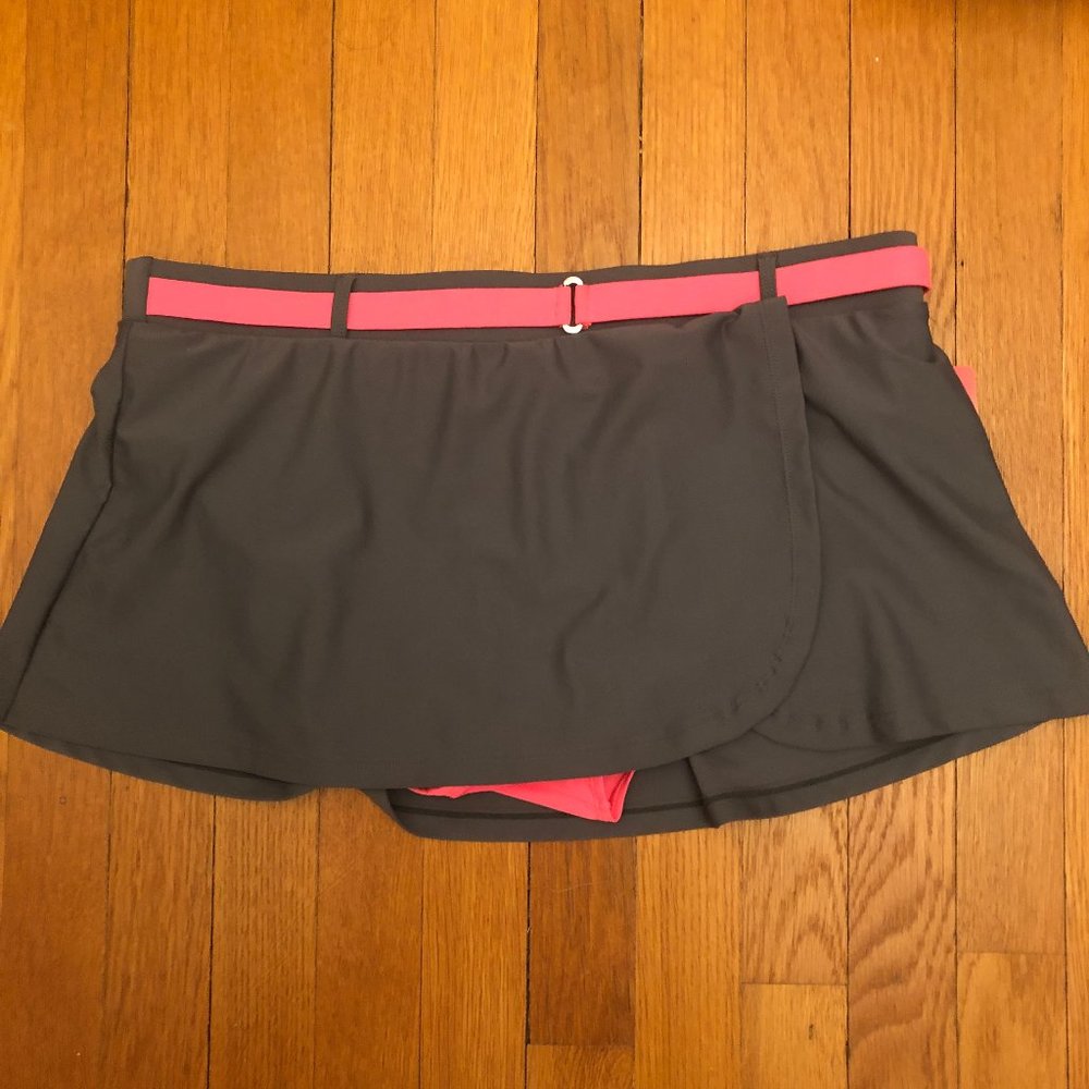Free country grey and pink skort, size XL (16), NW